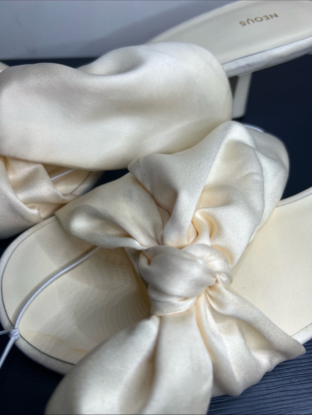 Neous Satin Knot Mule Heels in Cream Size 39 - Picture 12 of 17